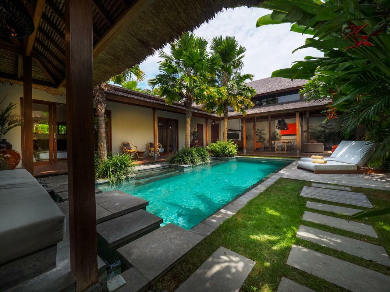 Bumbak Park Villas Canggu  Luaran gambar
